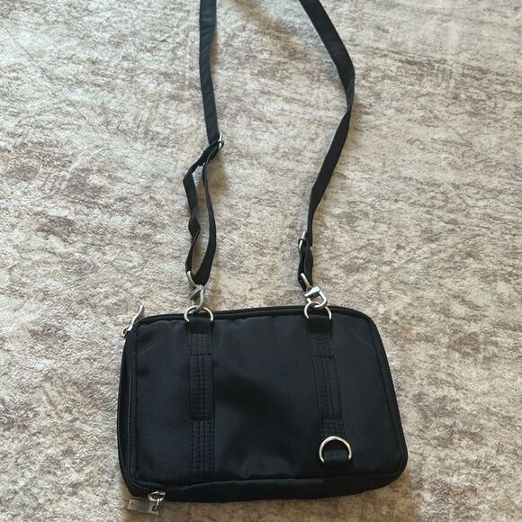 Baggalini Black Crossbody /belt bag/sling Bag with Adjustable Strap - Picture 2 of 7